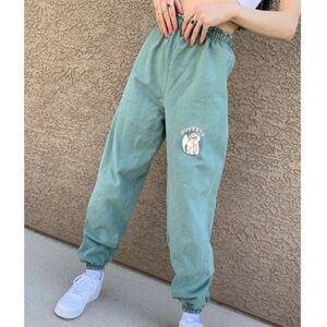 Boys lie green sweatpants